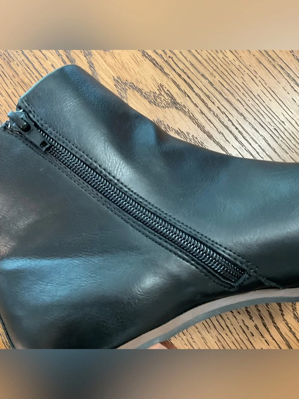 Korks - Black Wooden Heel Lug Sole Ankle Boots Size 10
